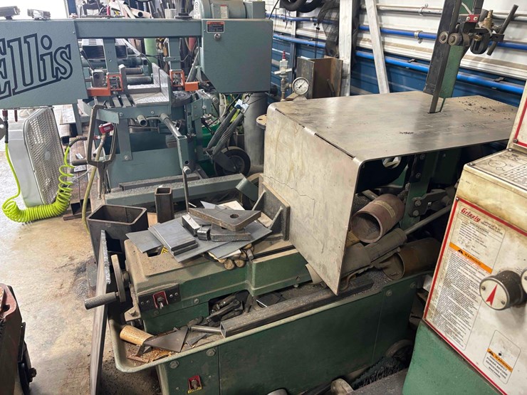 grizzly-upright-band-saw-image-4