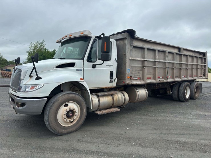 2012-international-durastar-4400-image-1