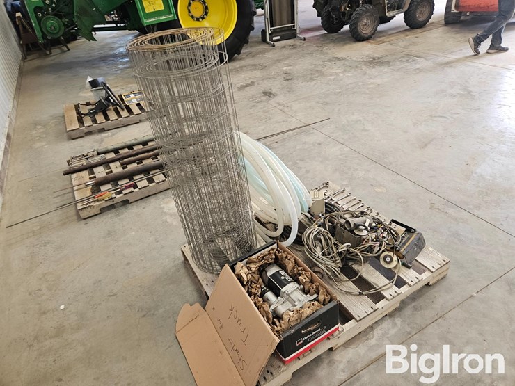 hiniker-8150-monitor,-unused-truck-starter,-&-other-misc.-items-image-4