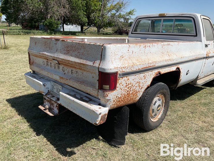 1976-chevrolet-custom-deluxe-20-image-20
