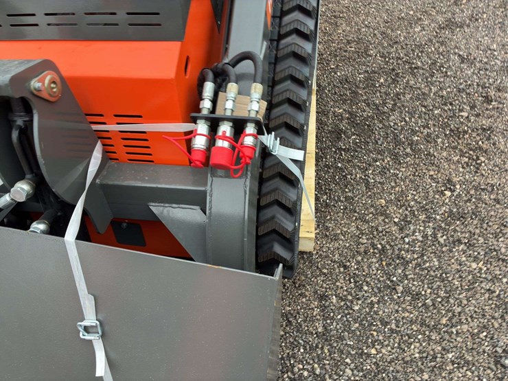 mini-2024-hrc600-skid-steer-image-6