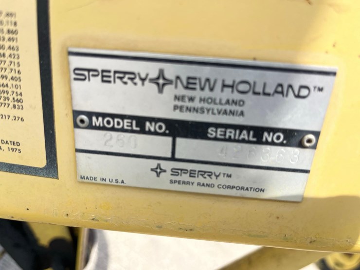new-holland-260-image-12