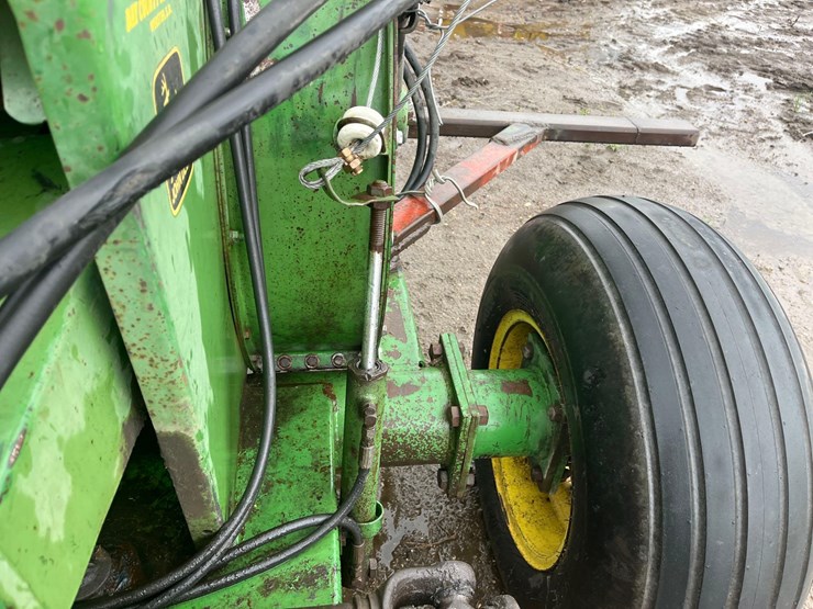 john-deere-3960-image-7
