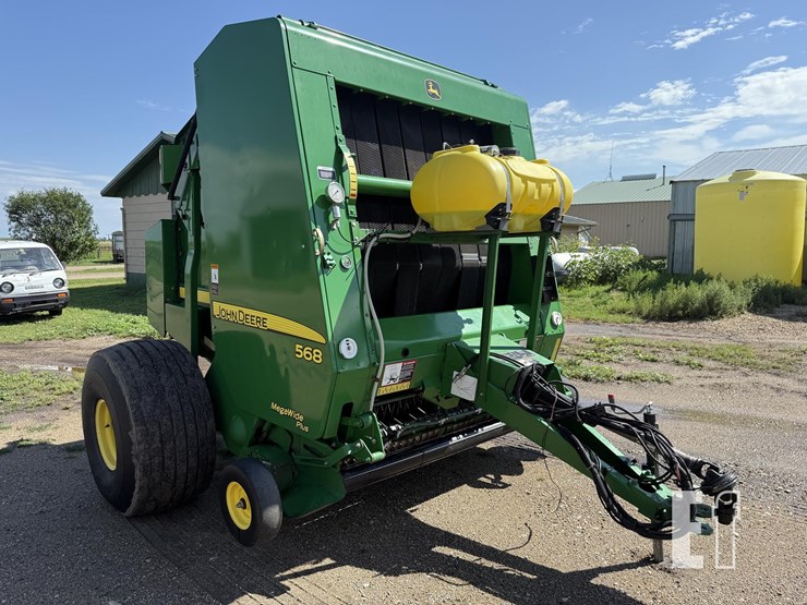 john-deere-568-image-2