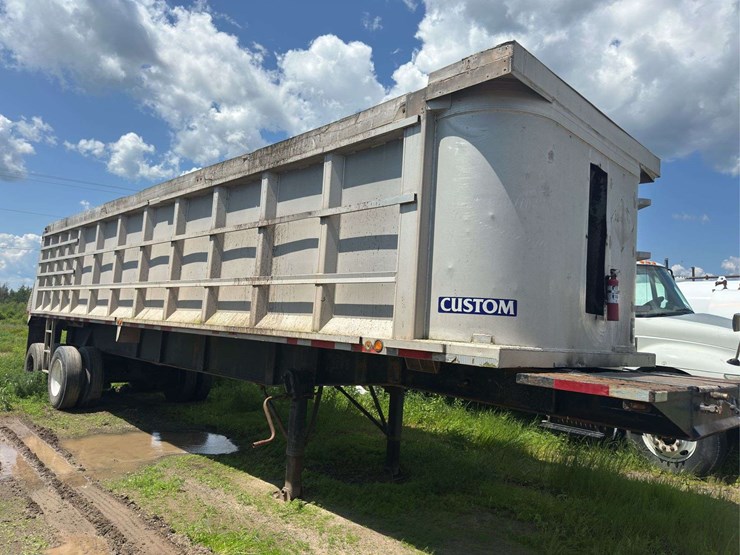 1988-custom-trailer-image-2