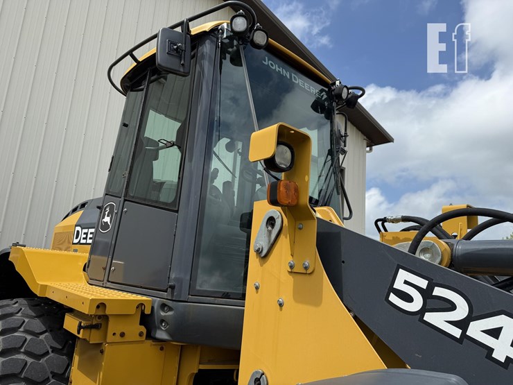 2019-deere-524kii-image-17