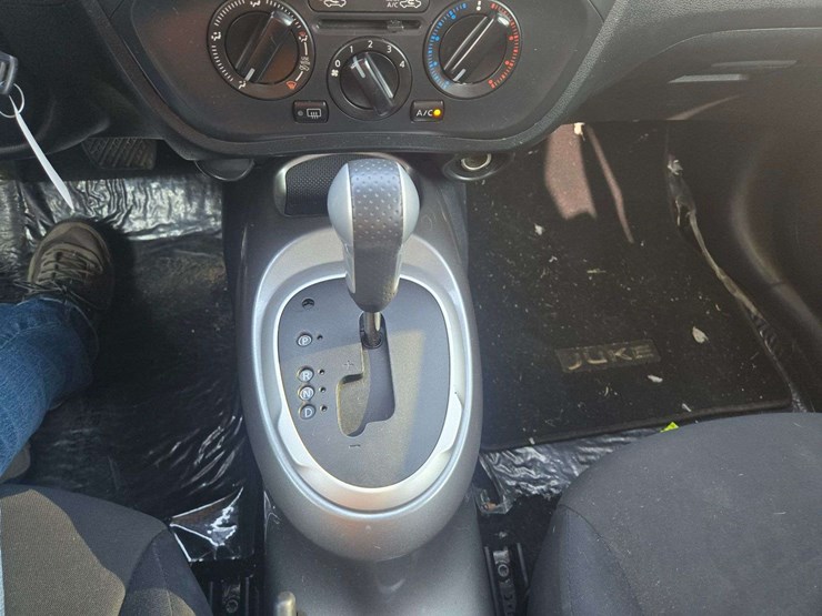 2014-nissan-juke-image-15