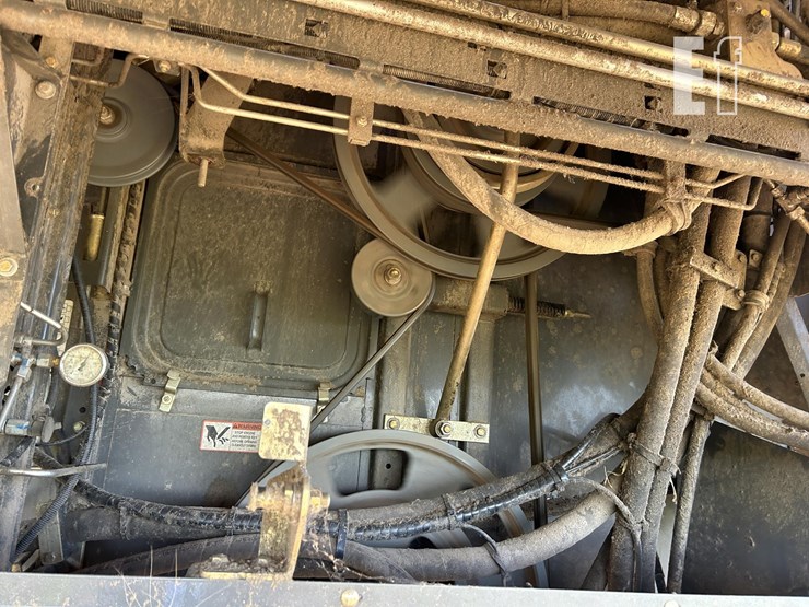 2012-claas-lexion-750tt-image-24