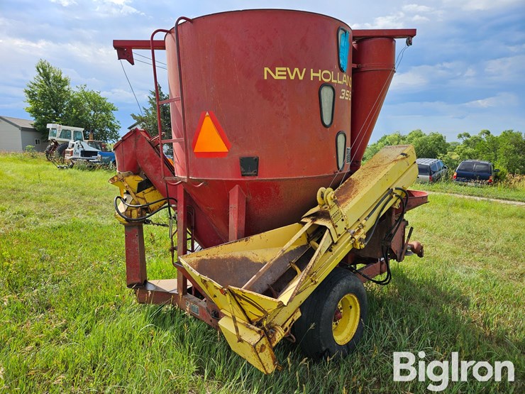 new-holland-355-image-5