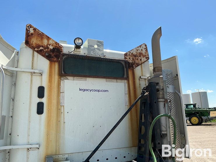 2008-freightliner-columbia-120-image-13