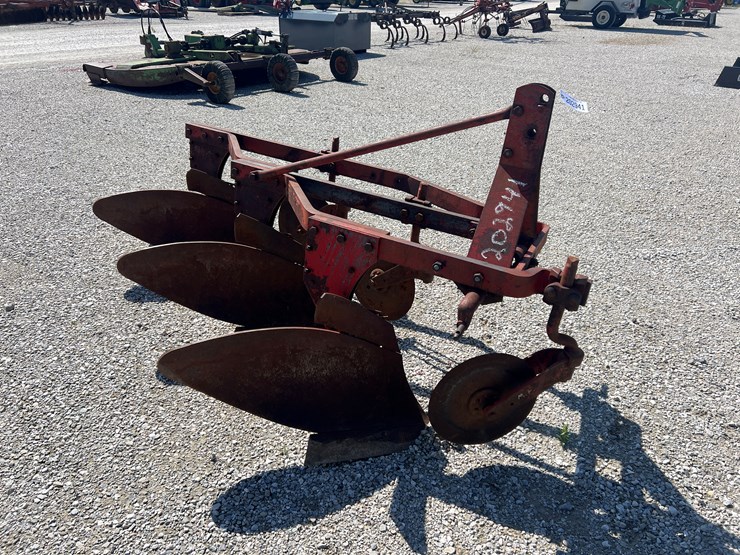 massey-ferguson-74-image-1