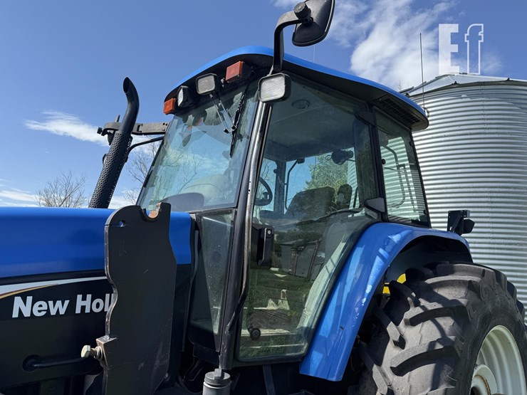 2006-new-holland-tm155-image-6