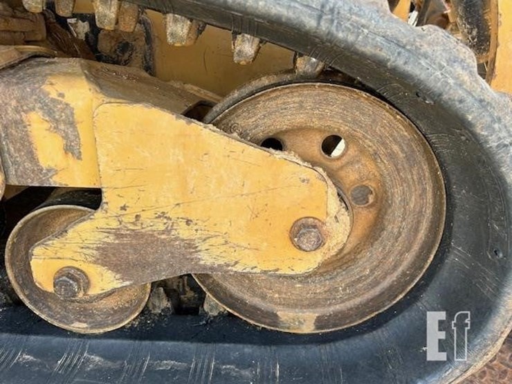 2021-caterpillar-259d3-image-21