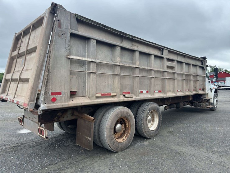 2012-international-durastar-4400-image-3