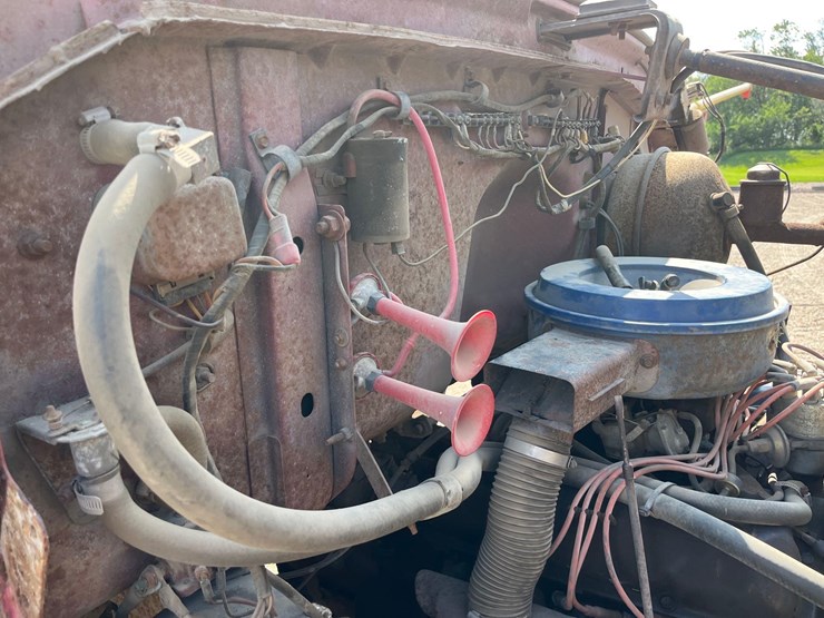 1976-ford-750-grain-truck-image-30
