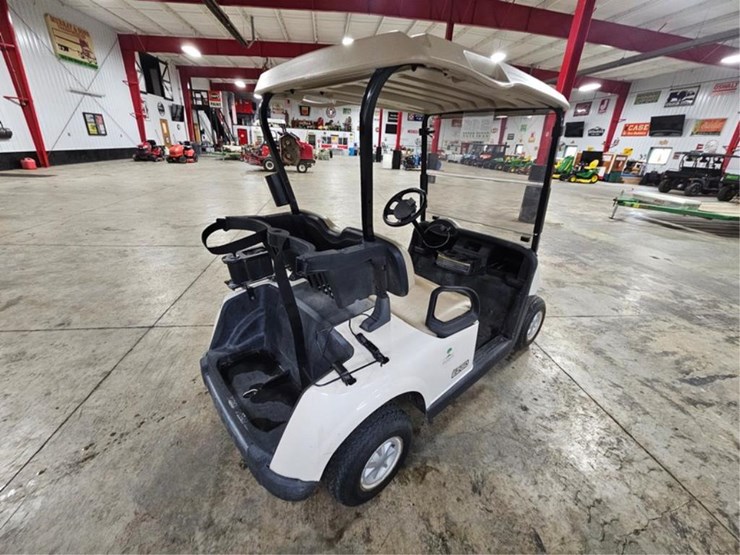 #373-•-2015-ez-go-rxv-golf-cart-image-5