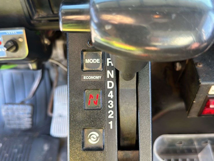 2000-international-4900-image-24