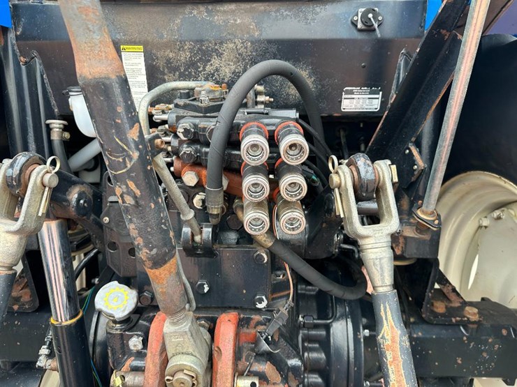 2009-new-holland-855tl-image-25