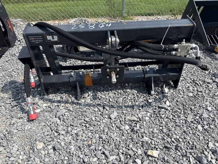 land-honor-skid-steer-to-three-point-hitch-pto-image-1