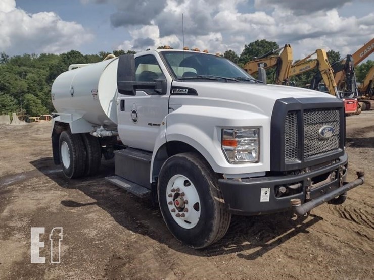ford-f750-image-39