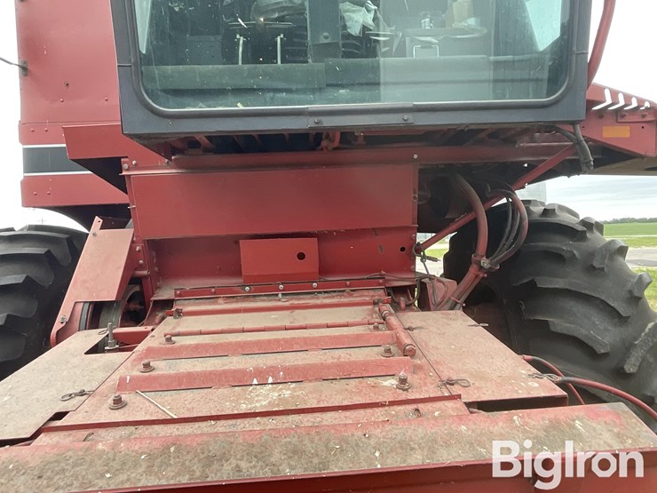 1991-case-ih-1660-image-12