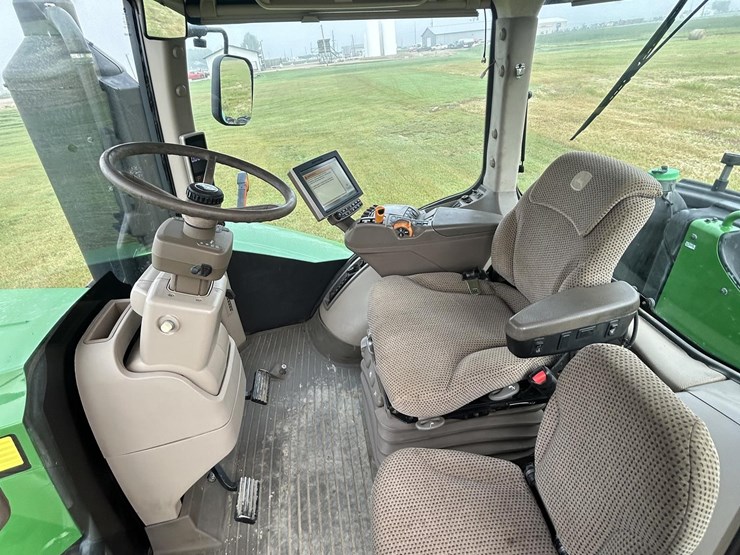 2017-john-deere-9620r-image-53
