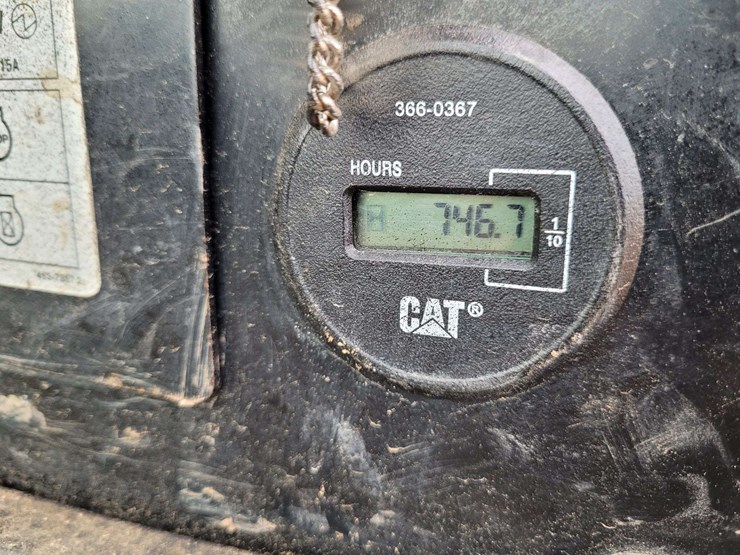 caterpillar-305-image-14