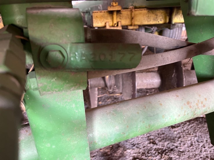 john-deere-310-image-14
