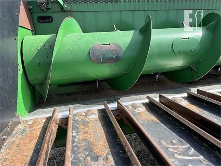 2005-john-deere-630r-image-9