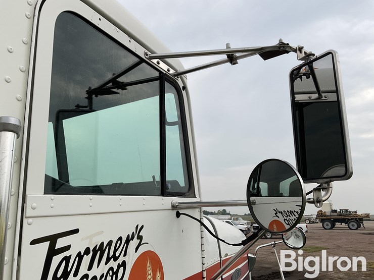 1991-freightliner-fld120-image-18