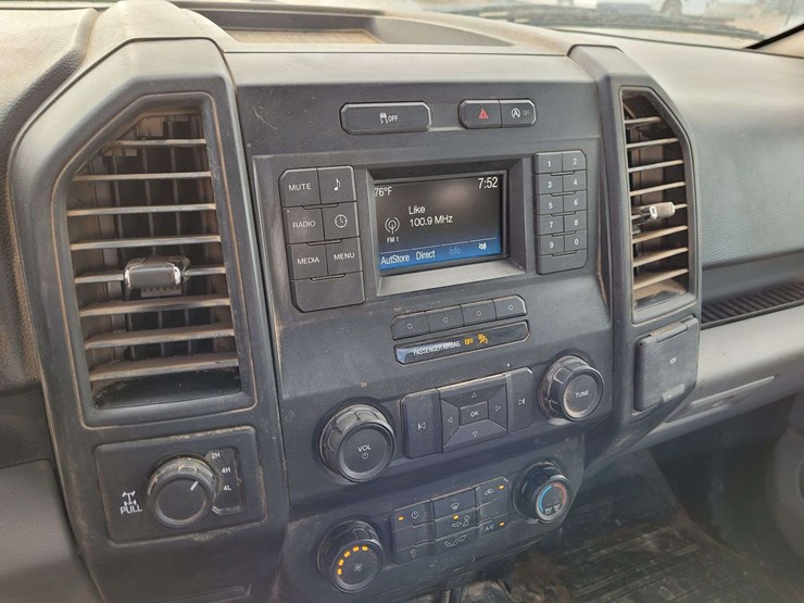 2018-ford-f150-xl-image-10