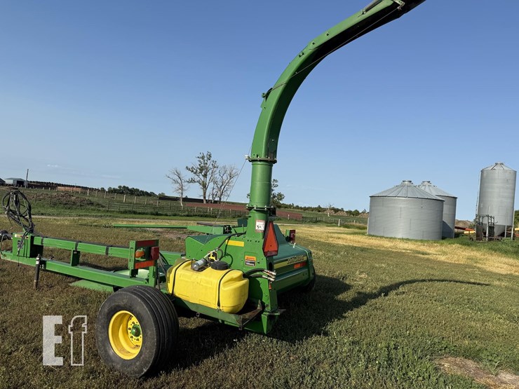 john-deere-3975-image-1