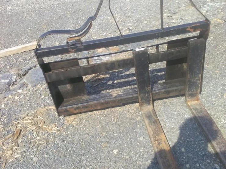 #264-•-skid-steer-forks*-image-2