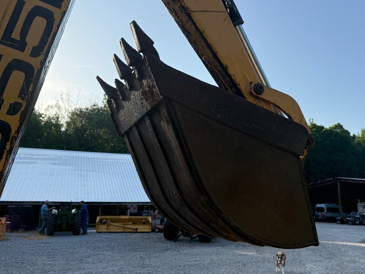 new-holland-555e-image-16