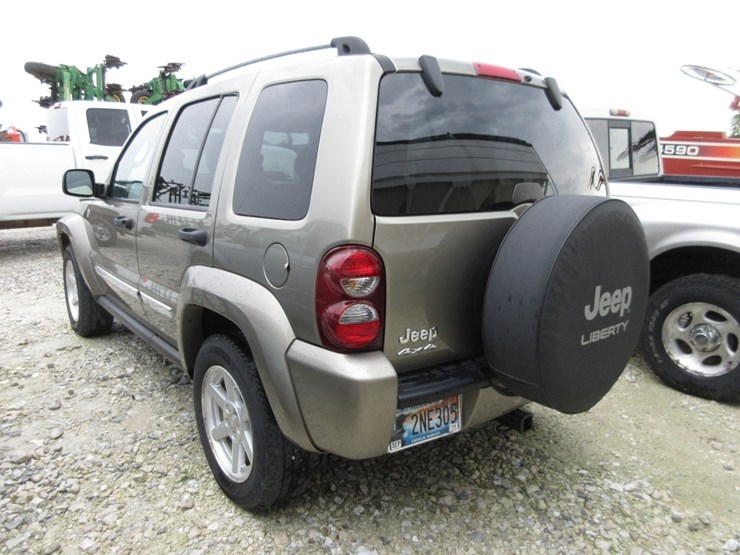 2007-jeep-liberty-image-2