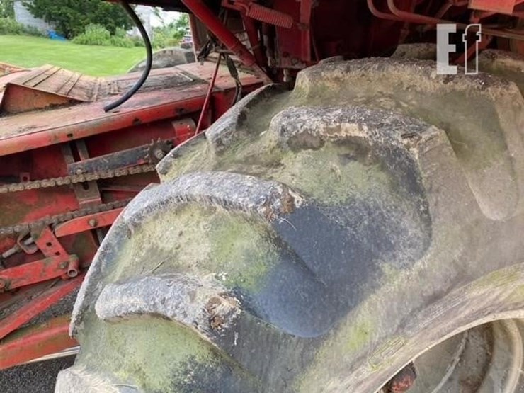 massey-ferguson-550-image-6