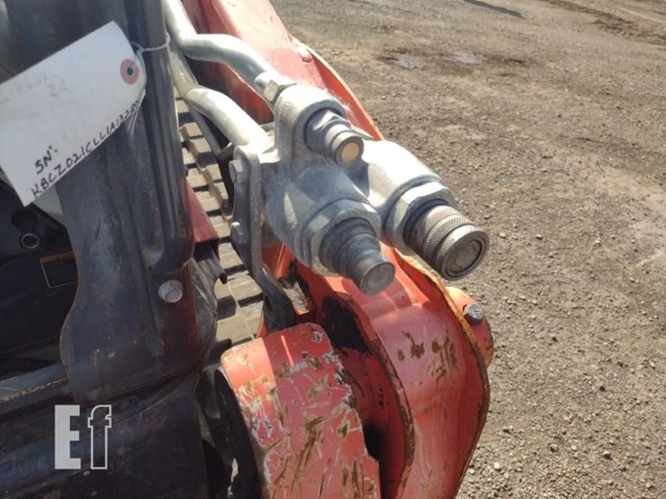 kubota-svl65-2-image-15