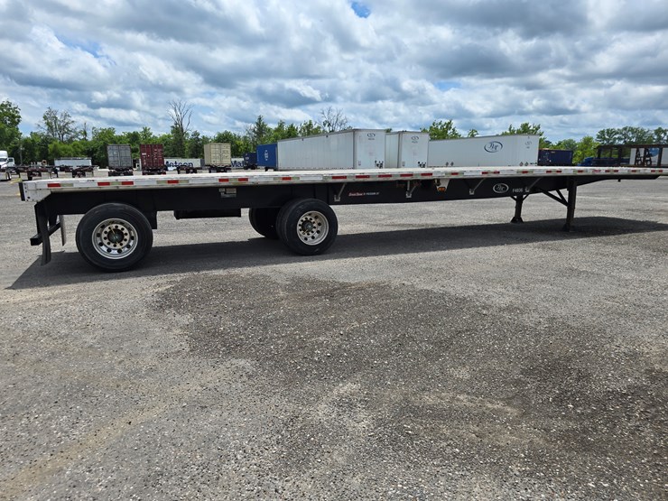 2015-great-dane-48'-x-102"-image-41