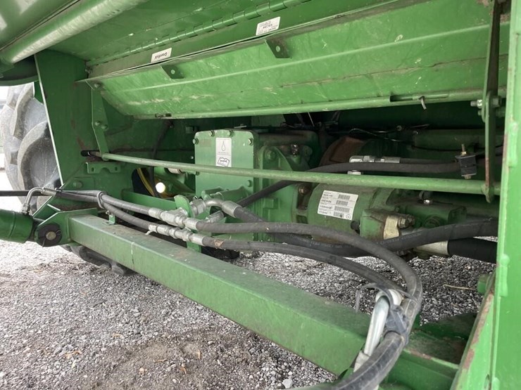 2010-john-deere-2010-image-23