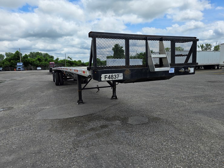 2015-great-dane-48'-x-102"-image-64