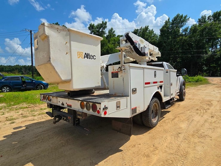 2019-ford-f550-image-8