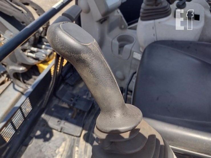 2017-deere-50g-image-10