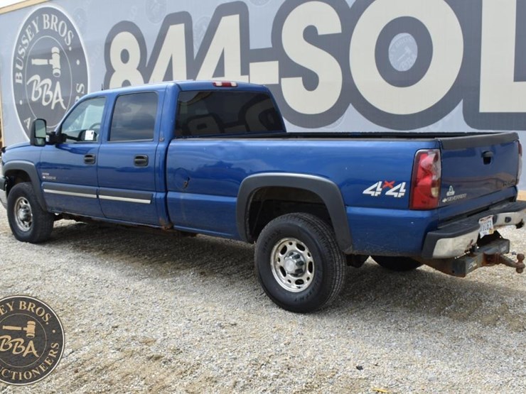 2003-chevrolet-silverado-2500-image-5
