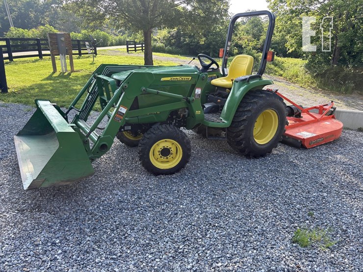 john-deere-3032e-image-1
