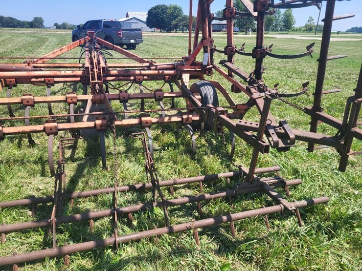 allis-chalmers-1300-e-30'-field-cultivator-w/3-bar-spike-harrow-image-27
