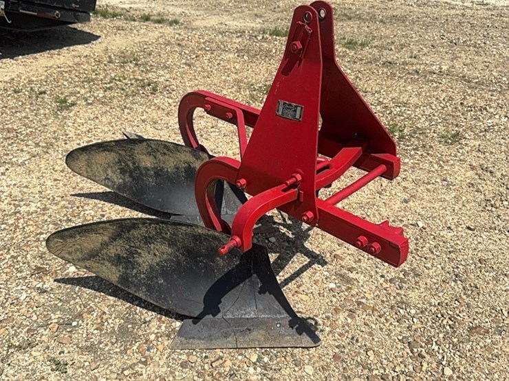 dearborn-2-bottom-plow-image-1