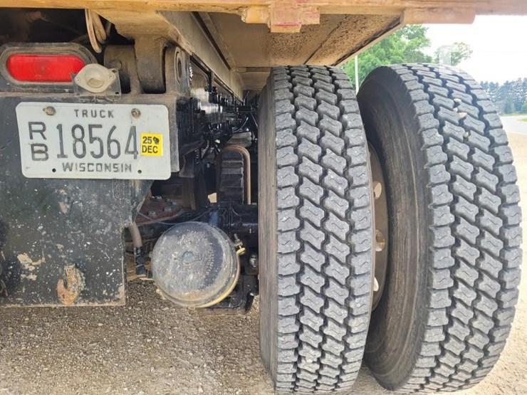 1999-mack-cl713-image-21