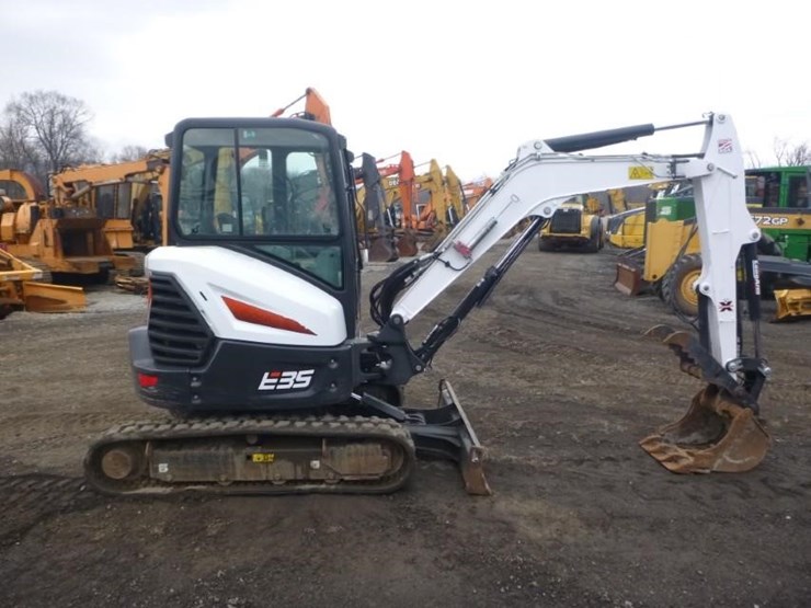 2021-bobcat-e35-image-3