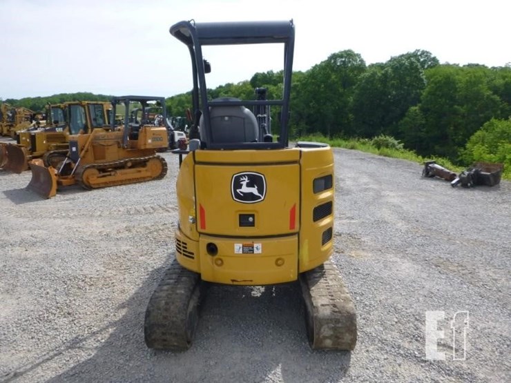 2021-deere-26g-image-4