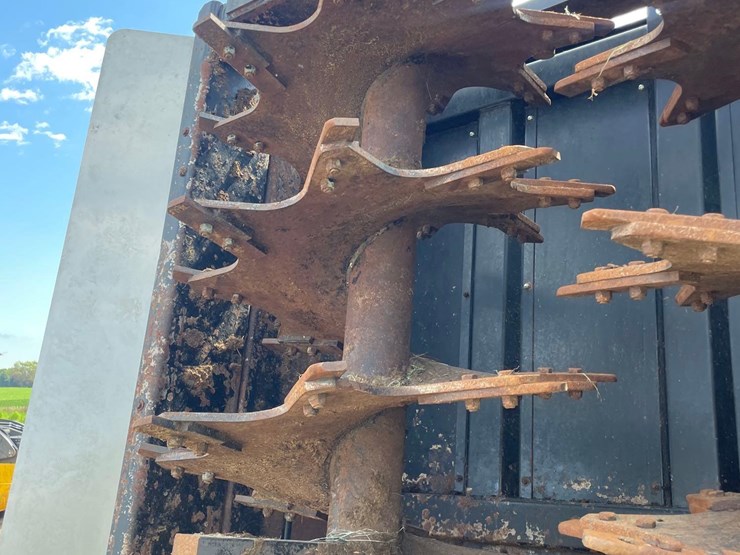 2023-meyer-ms485-vertical-beater-manure-spreader—1-owner-image-32